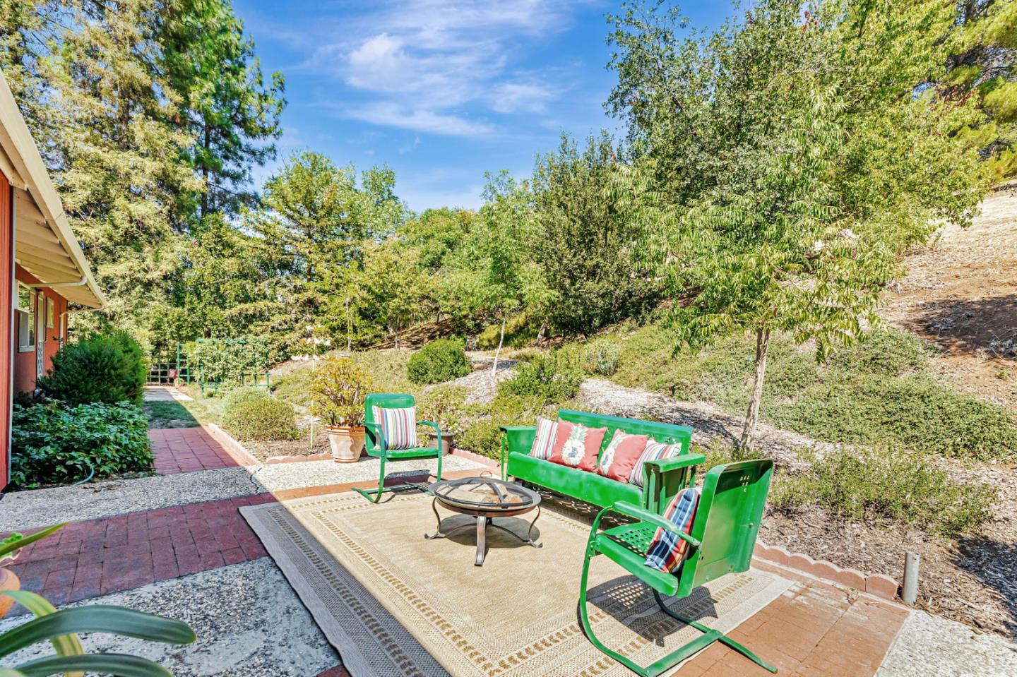 Detail Gallery Image 35 of 57 For 18950 Graystone Ln, San Jose,  CA 95120 - 3 Beds | 2/1 Baths