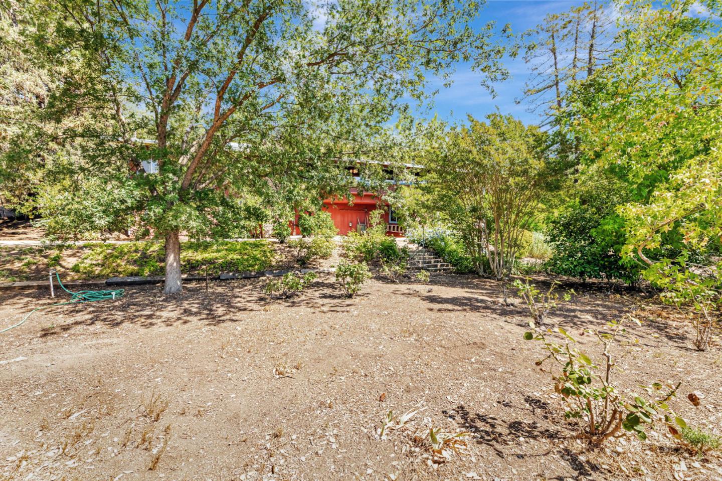 Detail Gallery Image 40 of 57 For 18950 Graystone Ln, San Jose,  CA 95120 - 3 Beds | 2/1 Baths