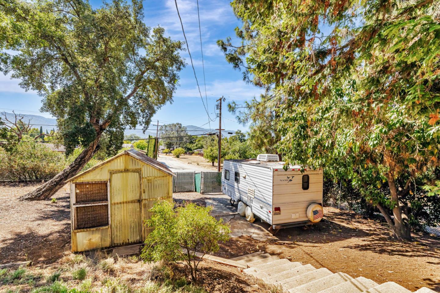 Detail Gallery Image 43 of 57 For 18950 Graystone Ln, San Jose,  CA 95120 - 3 Beds | 2/1 Baths