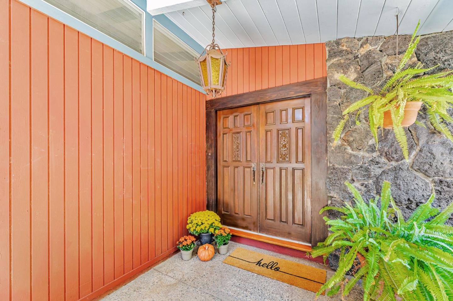 Detail Gallery Image 5 of 57 For 18950 Graystone Ln, San Jose,  CA 95120 - 3 Beds | 2/1 Baths