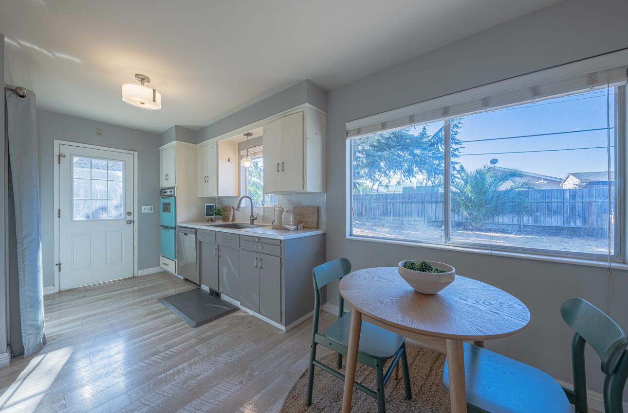 Detail Gallery Image 18 of 41 For 1361 Westward Dr, Hollister,  CA 95023 - 3 Beds | 2 Baths