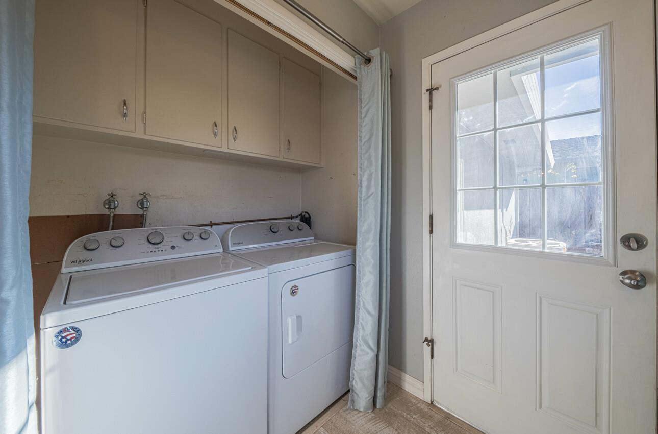 Detail Gallery Image 22 of 41 For 1361 Westward Dr, Hollister,  CA 95023 - 3 Beds | 2 Baths