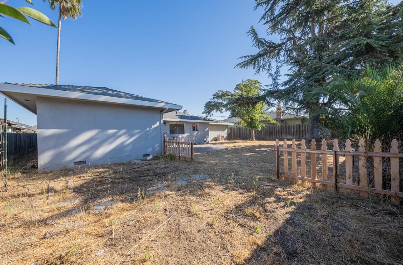 Detail Gallery Image 39 of 41 For 1361 Westward Dr, Hollister,  CA 95023 - 3 Beds | 2 Baths