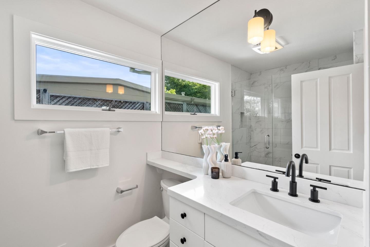 Detail Gallery Image 23 of 35 For 329 San Rafael Ave, Belvedere Tiburon,  CA 94920 - 3 Beds | 3 Baths