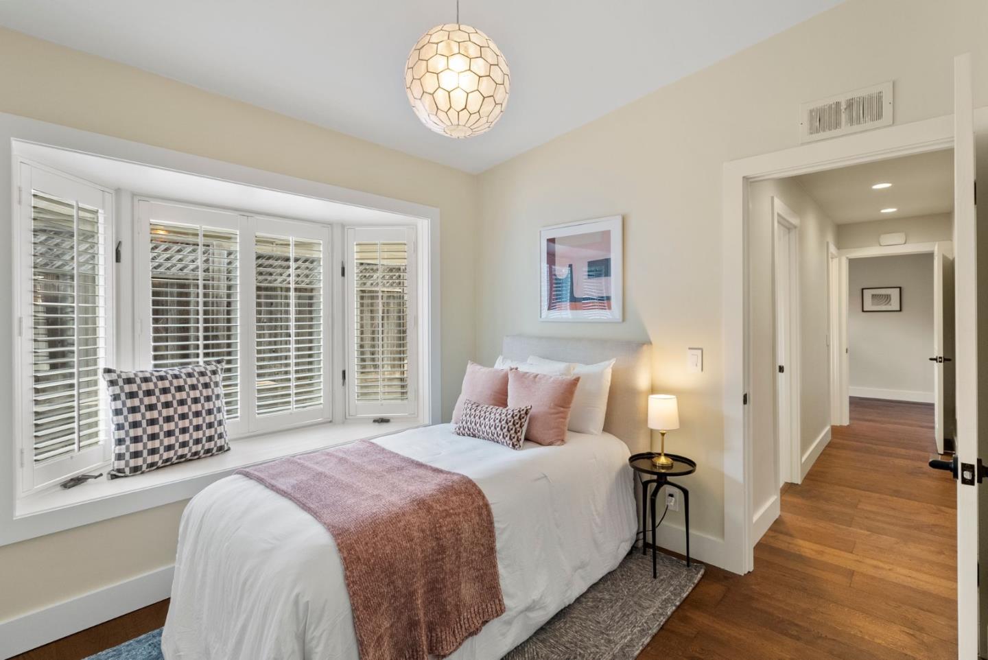 Detail Gallery Image 25 of 35 For 329 San Rafael Ave, Belvedere Tiburon,  CA 94920 - 3 Beds | 3 Baths