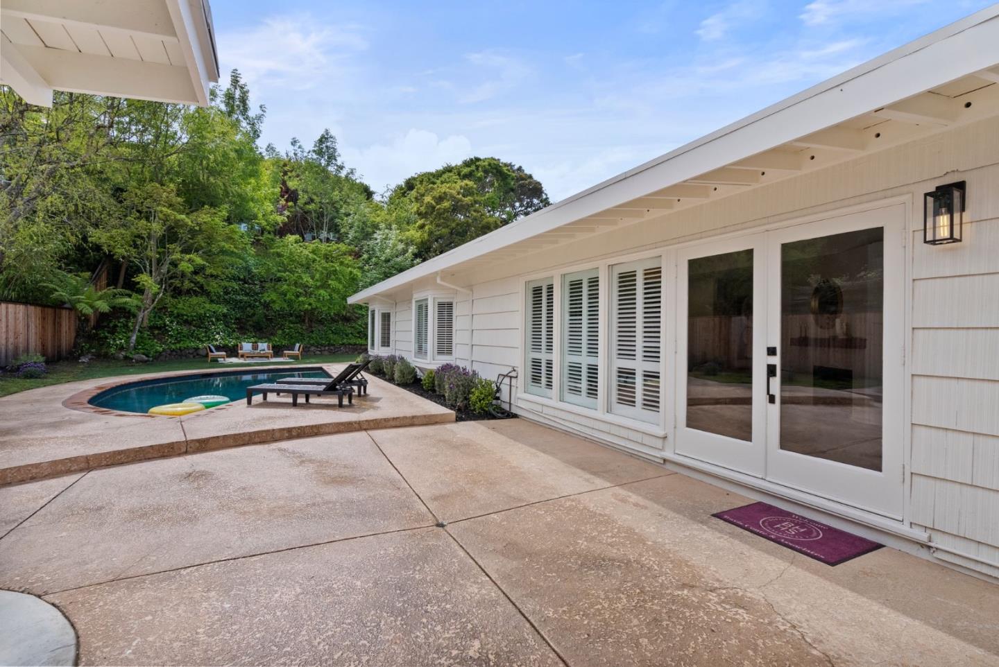 Detail Gallery Image 35 of 35 For 329 San Rafael Ave, Belvedere Tiburon,  CA 94920 - 3 Beds | 3 Baths