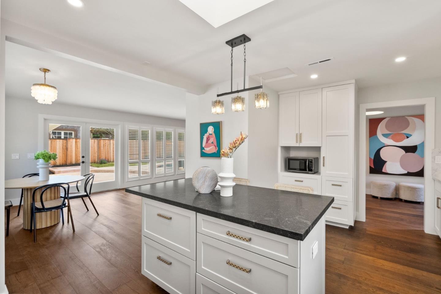 Detail Gallery Image 7 of 35 For 329 San Rafael Ave, Belvedere Tiburon,  CA 94920 - 3 Beds | 3 Baths