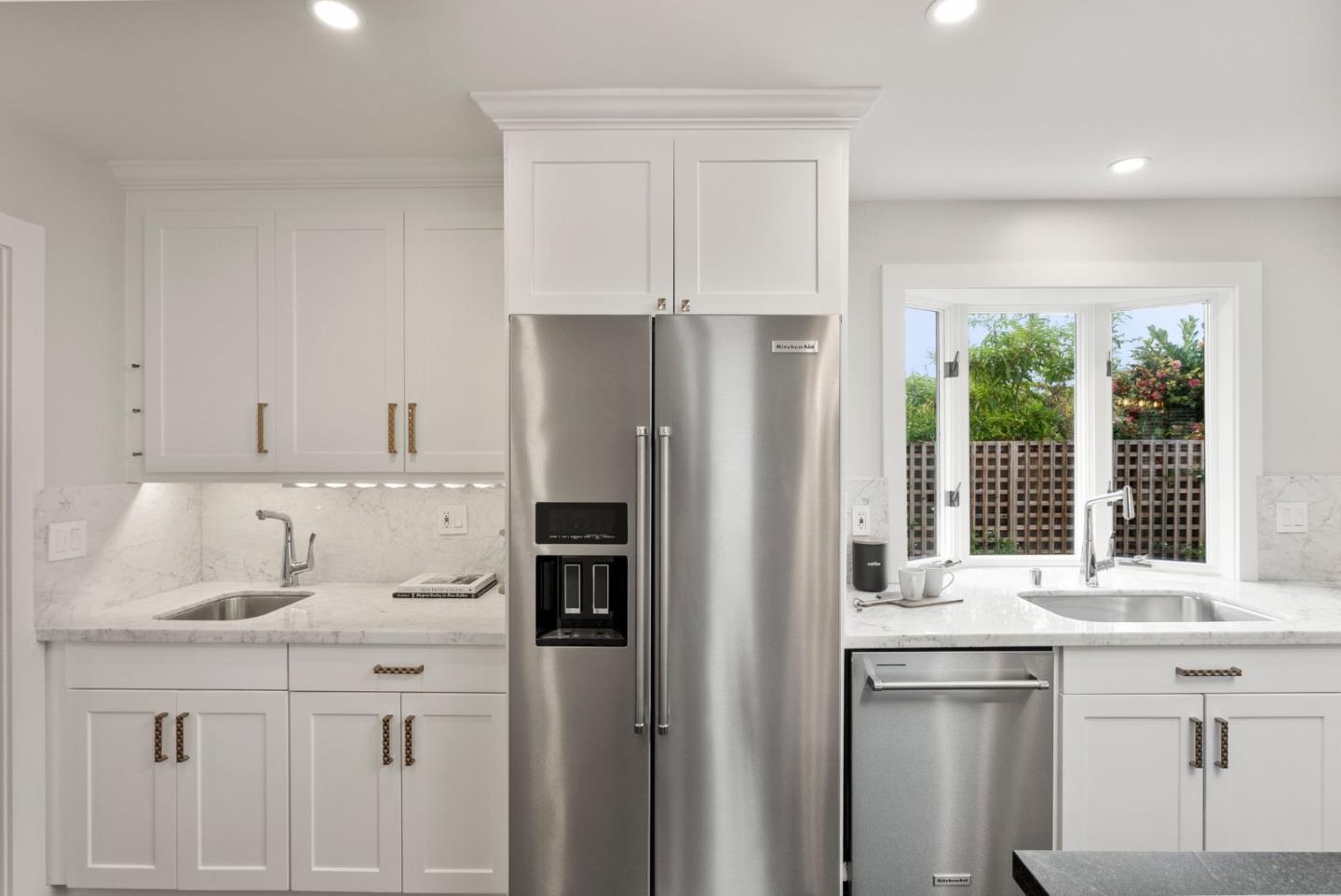 Detail Gallery Image 9 of 35 For 329 San Rafael Ave, Belvedere Tiburon,  CA 94920 - 3 Beds | 3 Baths