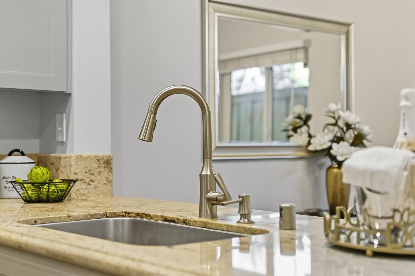 Detail Gallery Image 16 of 54 For 1831 Ashmeade Ct, San Jose,  CA 95125 - 2 Beds | 2 Baths