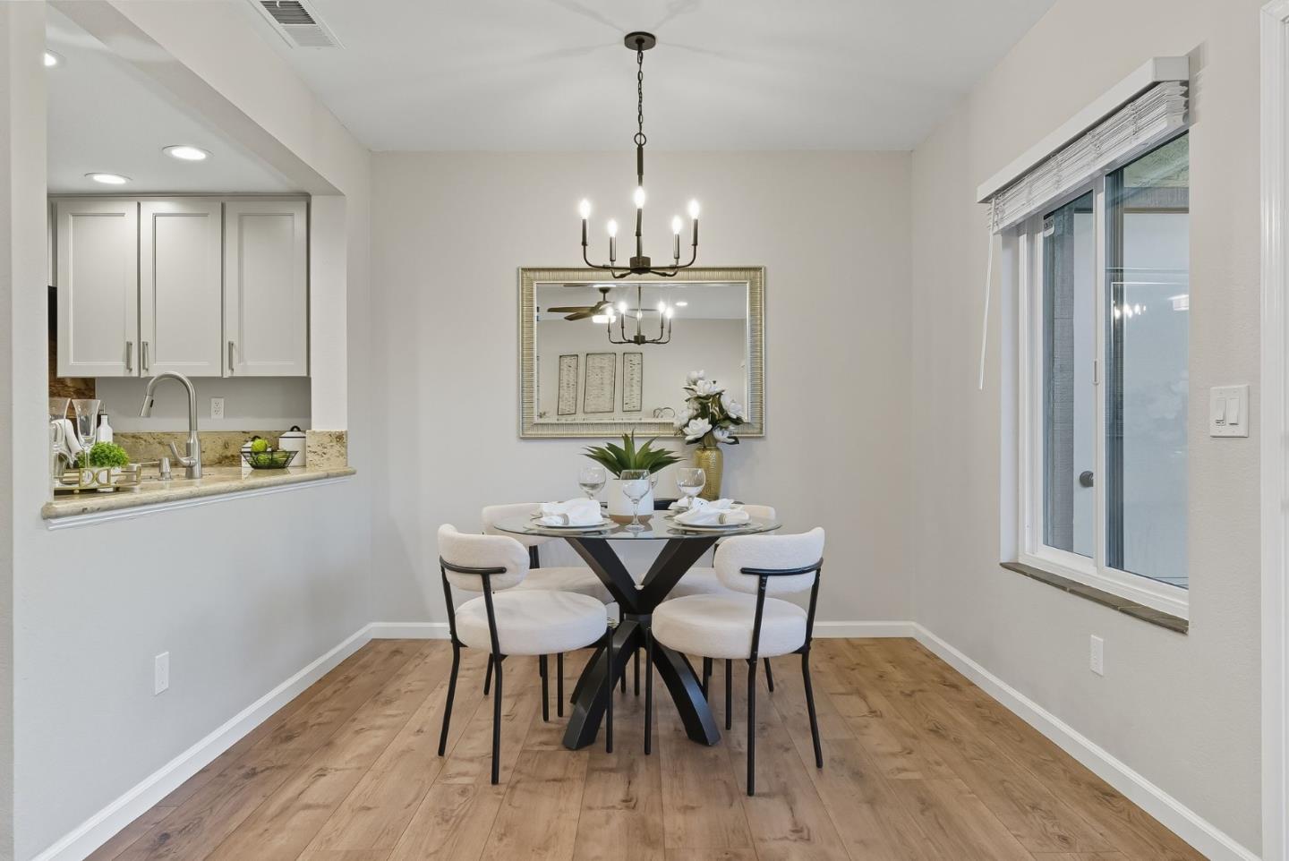 Detail Gallery Image 18 of 54 For 1831 Ashmeade Ct, San Jose,  CA 95125 - 2 Beds | 2 Baths