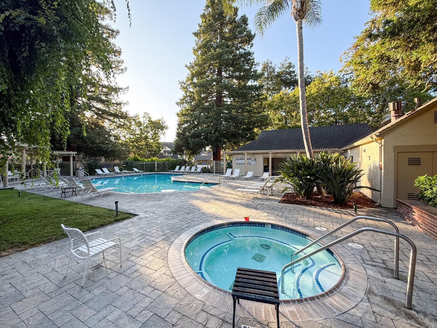 Detail Gallery Image 45 of 54 For 1831 Ashmeade Ct, San Jose,  CA 95125 - 2 Beds | 2 Baths