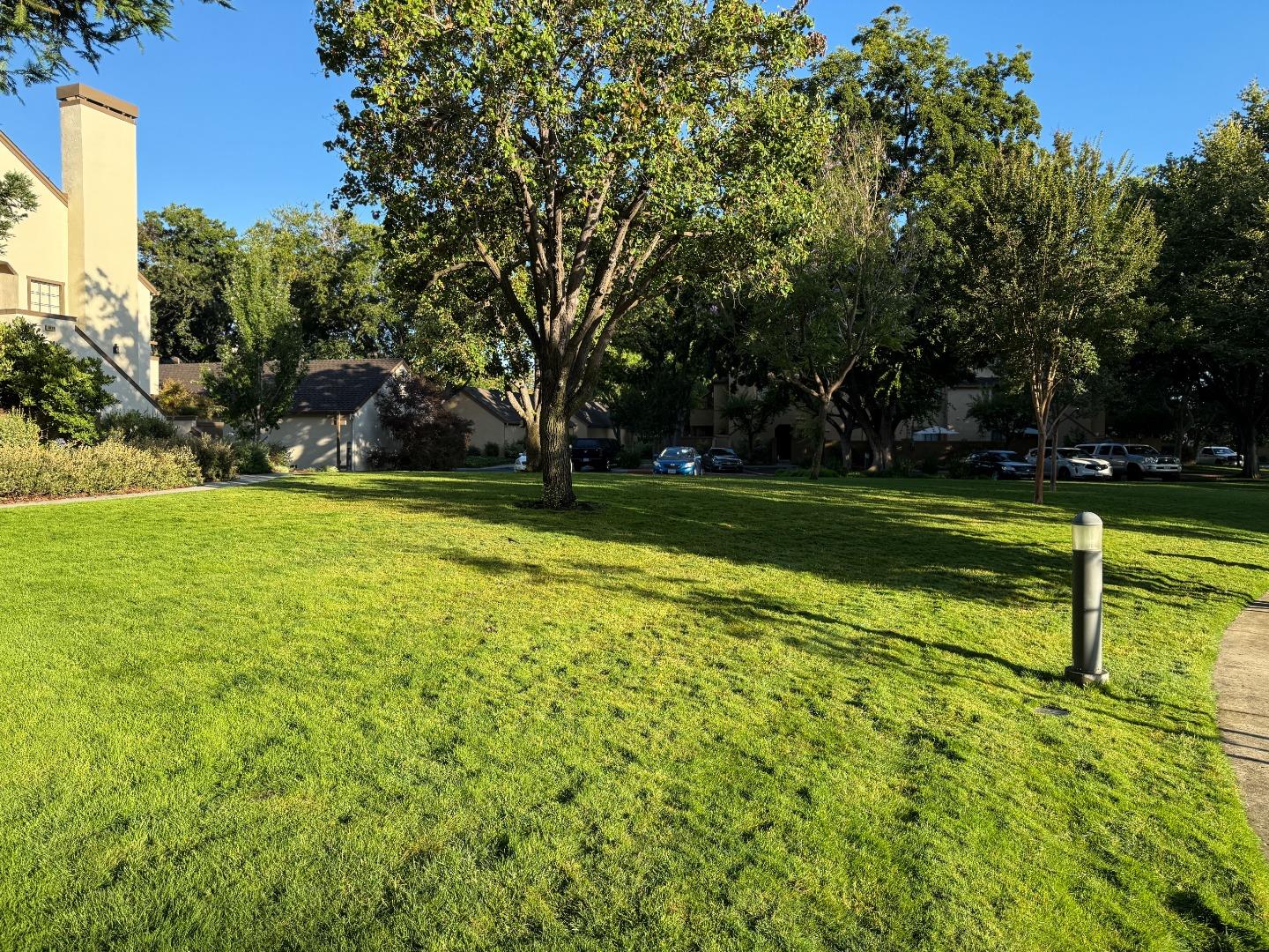 Detail Gallery Image 47 of 54 For 1831 Ashmeade Ct, San Jose,  CA 95125 - 2 Beds | 2 Baths