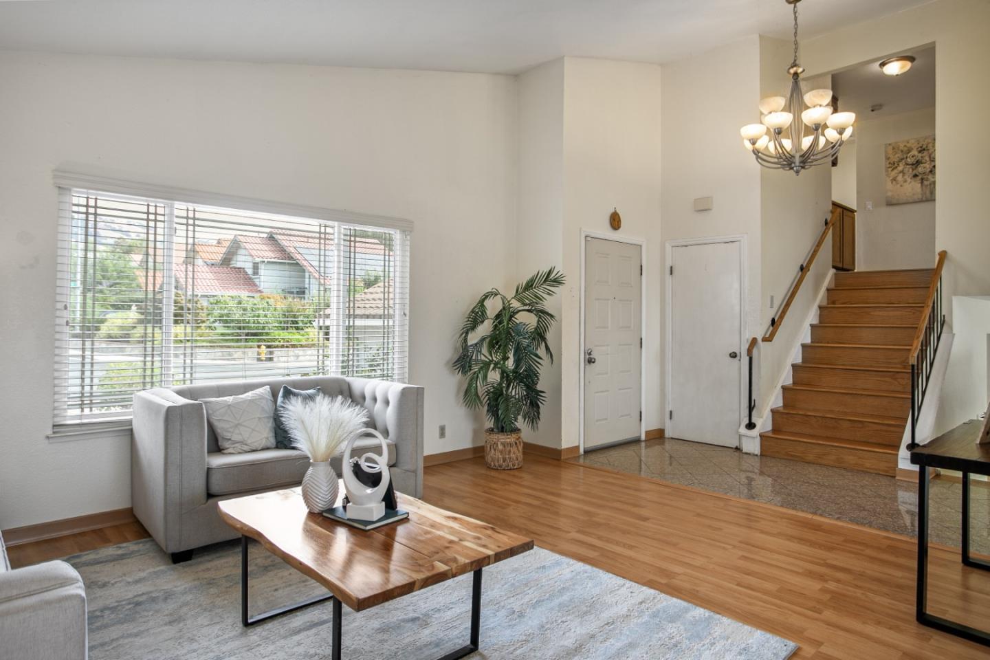 Detail Gallery Image 14 of 60 For 3123 Oakgate Way, San Jose,  CA 95148 - 4 Beds | 3 Baths