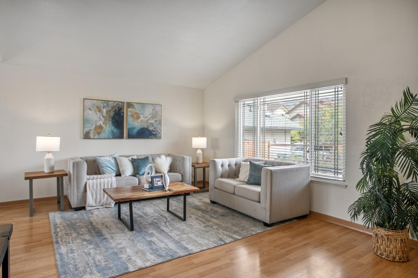 Detail Gallery Image 15 of 60 For 3123 Oakgate Way, San Jose,  CA 95148 - 4 Beds | 3 Baths