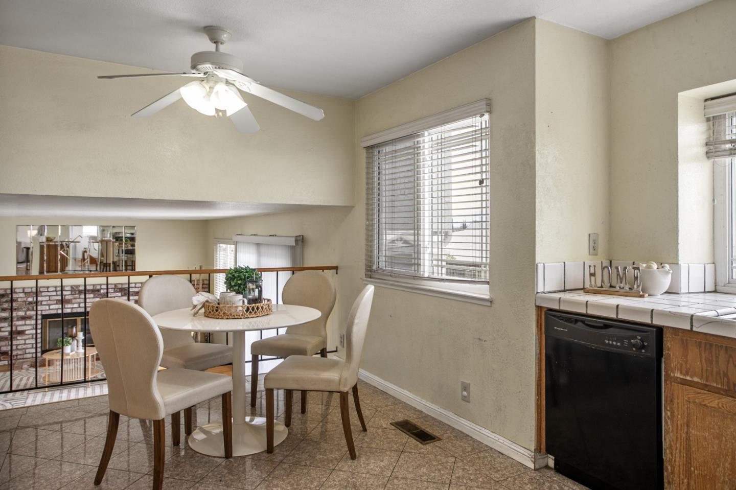 Detail Gallery Image 18 of 60 For 3123 Oakgate Way, San Jose,  CA 95148 - 4 Beds | 3 Baths