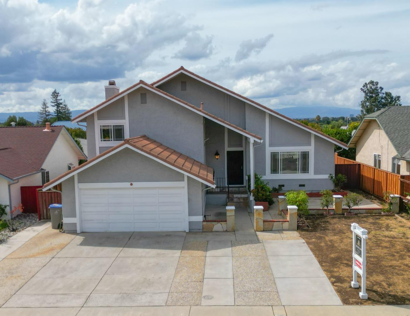 Detail Gallery Image 7 of 60 For 3123 Oakgate Way, San Jose,  CA 95148 - 4 Beds | 3 Baths