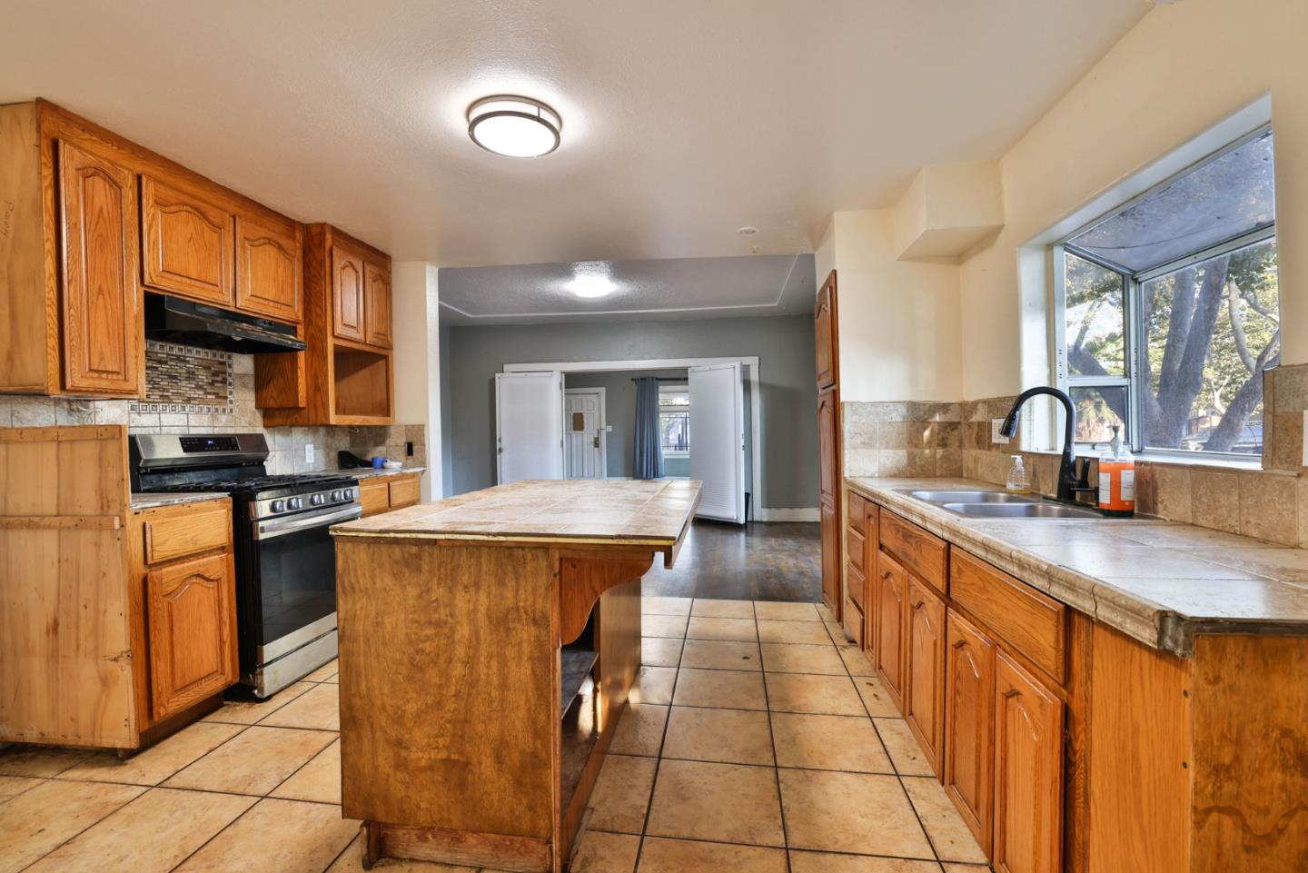 Detail Gallery Image 8 of 31 For 1025 Delmas Ave, San Jose,  CA 95125 - 3 Beds | 1 Baths