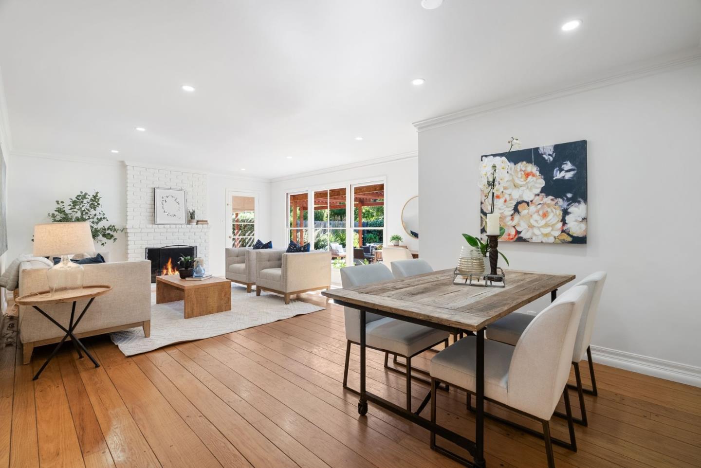 Detail Gallery Image 13 of 29 For 1260 Grant Rd, Los Altos,  CA 94024 - 3 Beds | 2 Baths