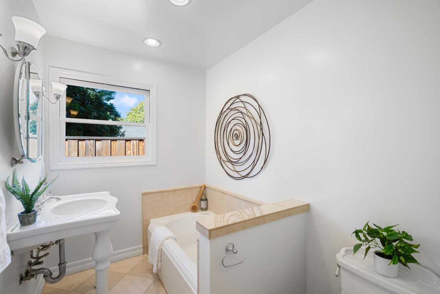 Detail Gallery Image 24 of 29 For 1260 Grant Rd, Los Altos,  CA 94024 - 3 Beds | 2 Baths