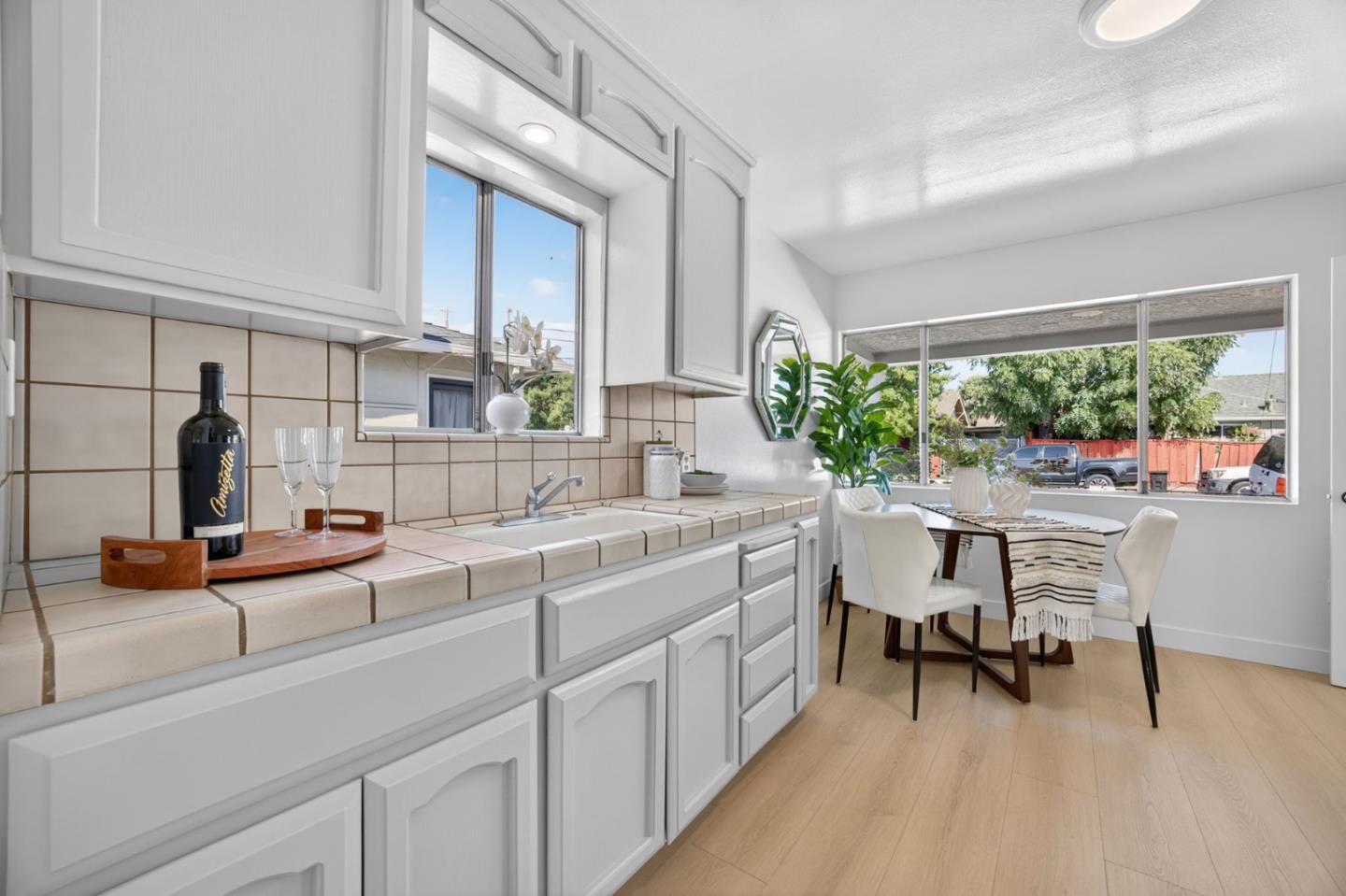 Detail Gallery Image 7 of 30 For 1236 Whitton Ave, San Jose,  CA 95116 - 2 Beds | 1 Baths