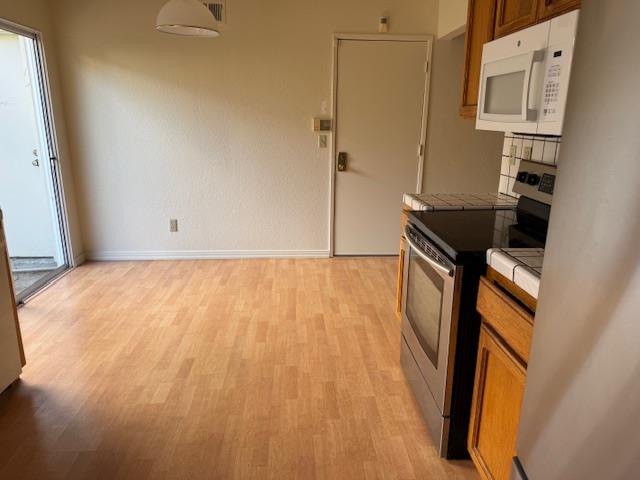 Detail Gallery Image 8 of 23 For 34198 Tony Ter, Fremont,  CA 94555 - 3 Beds | 2/1 Baths