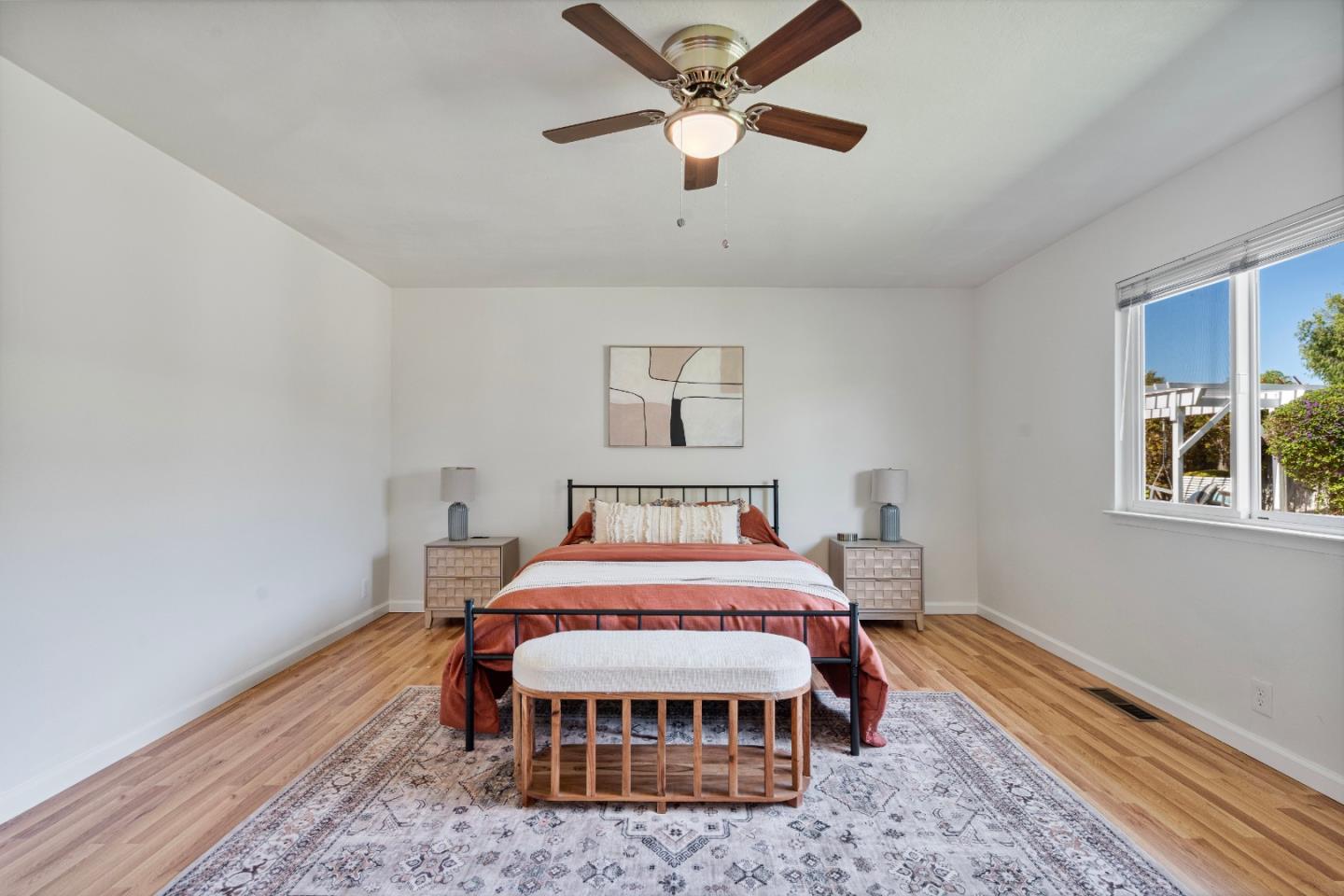 Detail Gallery Image 22 of 39 For 471 Marks Dr, Hollister,  CA 95023 - 3 Beds | 2 Baths