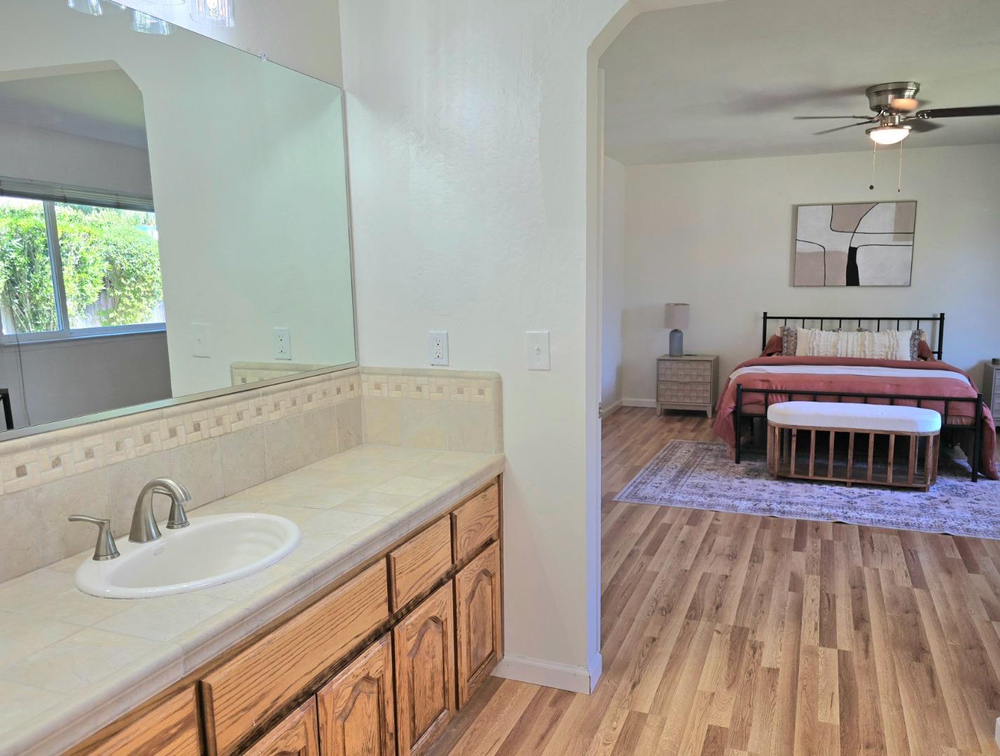 Detail Gallery Image 23 of 39 For 471 Marks Dr, Hollister,  CA 95023 - 3 Beds | 2 Baths