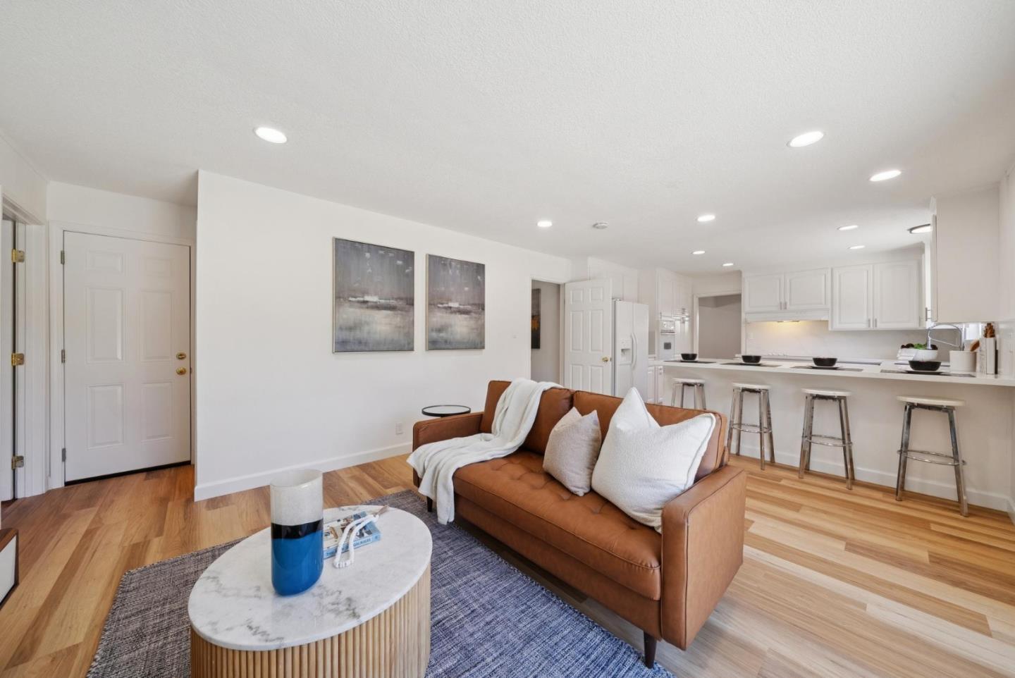 Detail Gallery Image 11 of 25 For 2538 Custer Dr, San Jose,  CA 95124 - 5 Beds | 2/1 Baths