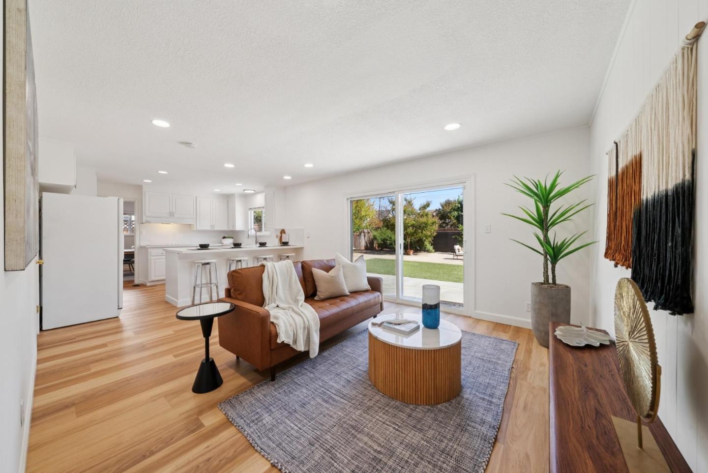 Detail Gallery Image 12 of 25 For 2538 Custer Dr, San Jose,  CA 95124 - 5 Beds | 2/1 Baths