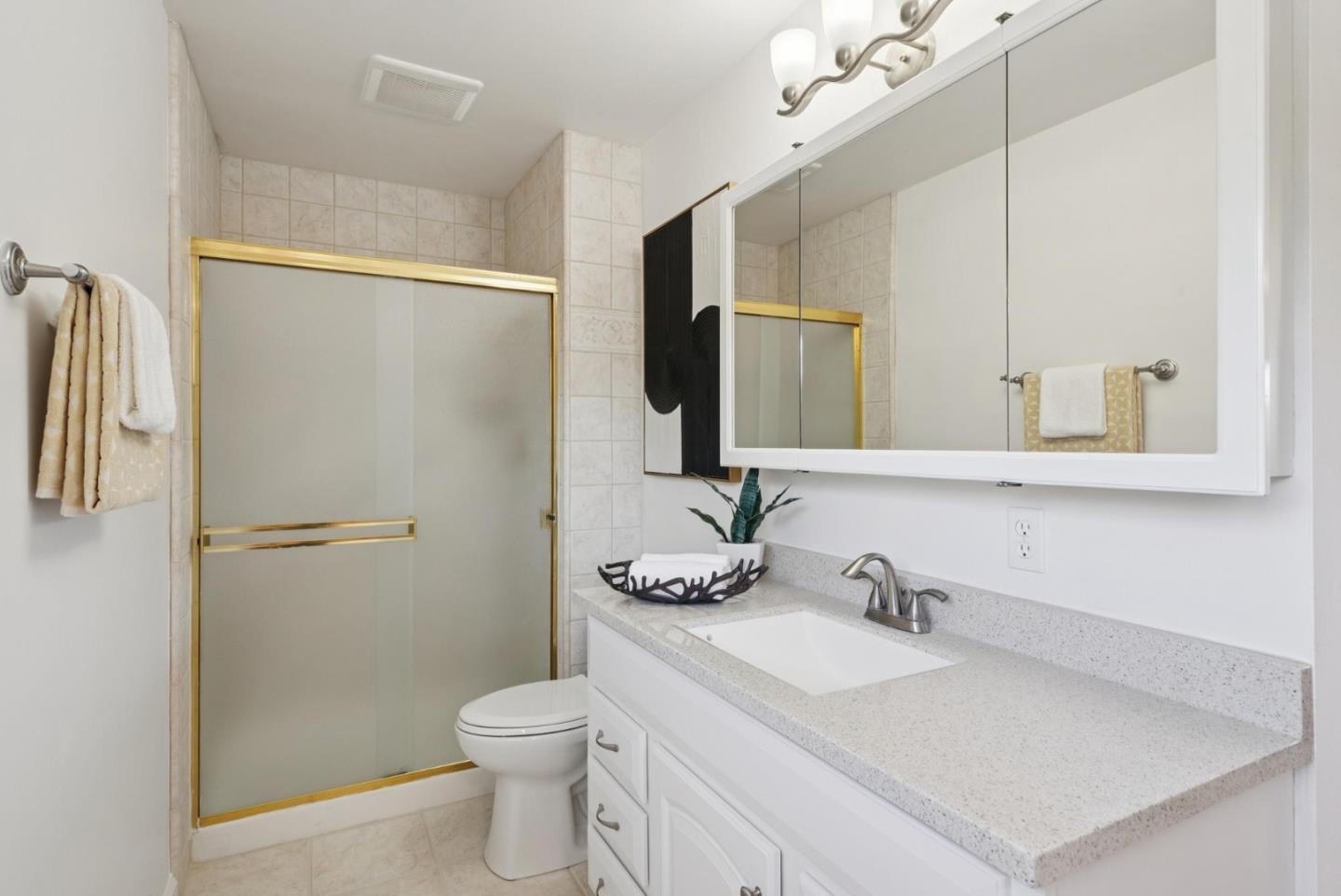 Detail Gallery Image 18 of 25 For 2538 Custer Dr, San Jose,  CA 95124 - 5 Beds | 2/1 Baths