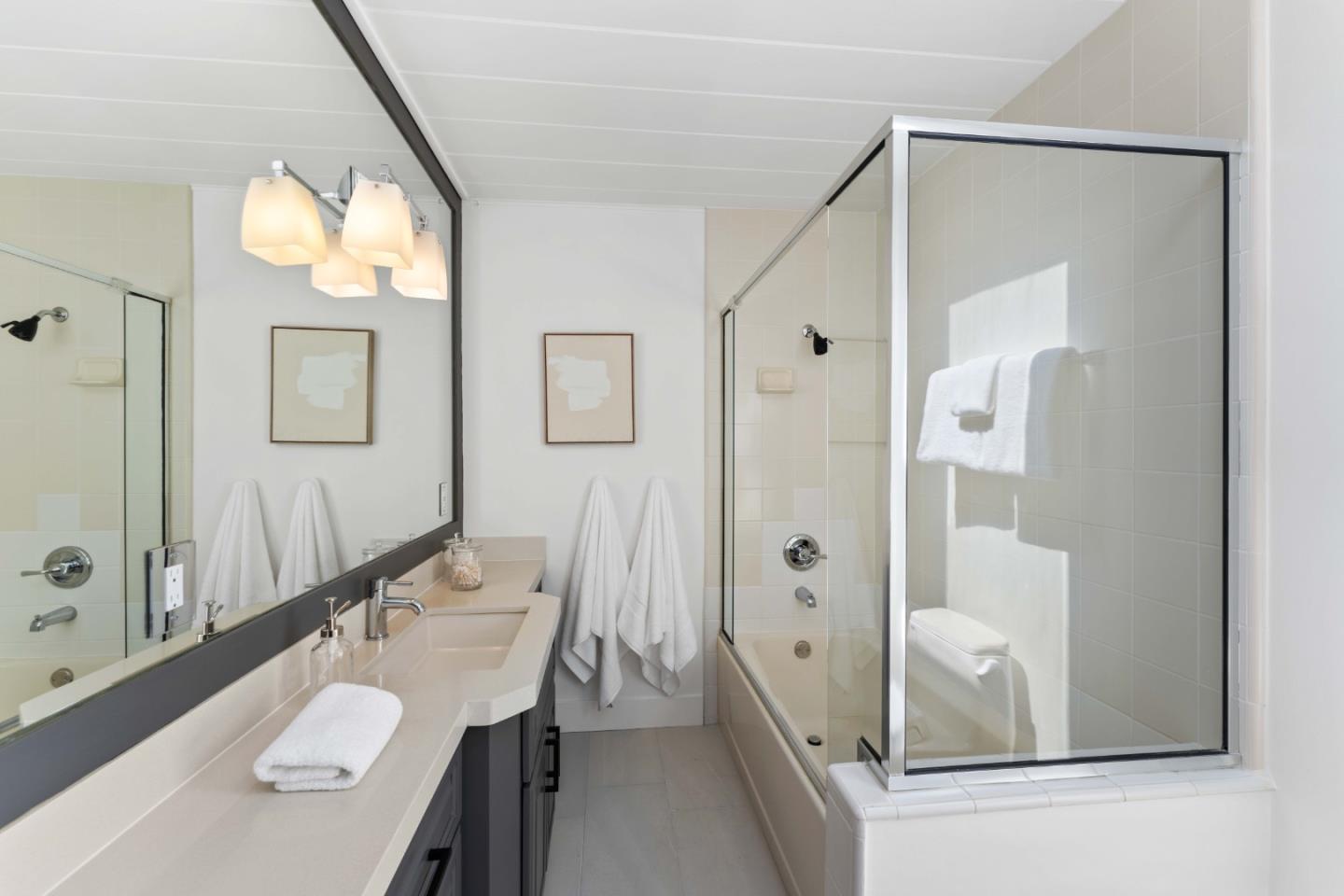 Detail Gallery Image 31 of 40 For 705 Evergreen St, Menlo Park,  CA 94025 - 5 Beds | 3/1 Baths