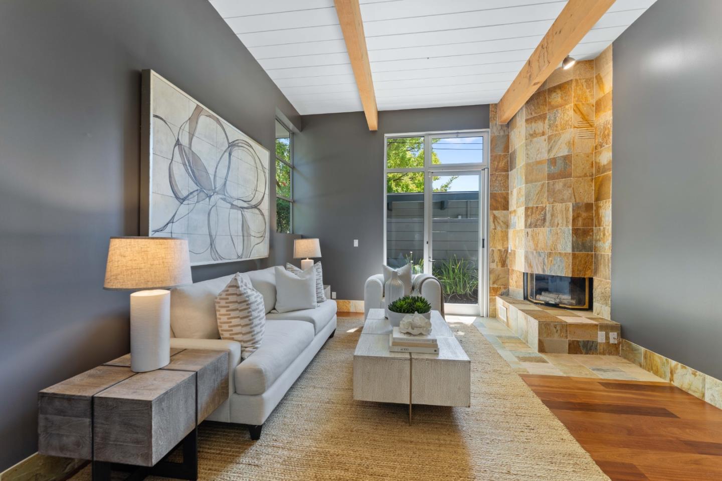 Detail Gallery Image 6 of 40 For 705 Evergreen St, Menlo Park,  CA 94025 - 5 Beds | 3/1 Baths