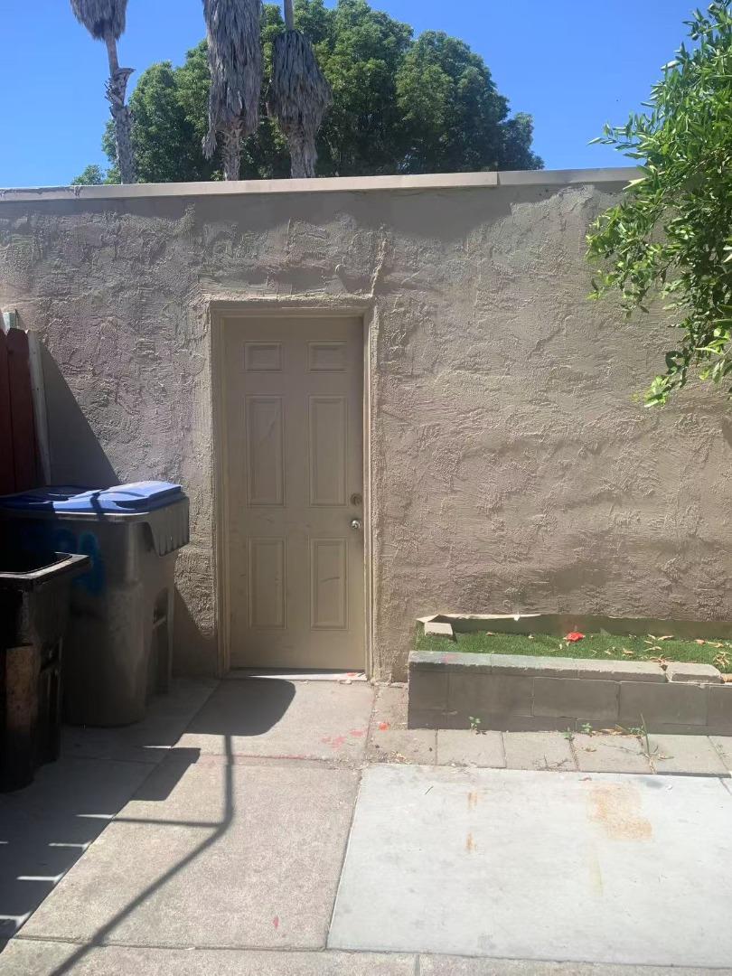 Detail Gallery Image 7 of 14 For Palmetto Dr, San Jose,  CA 95111 - 3 Beds | 1/1 Baths