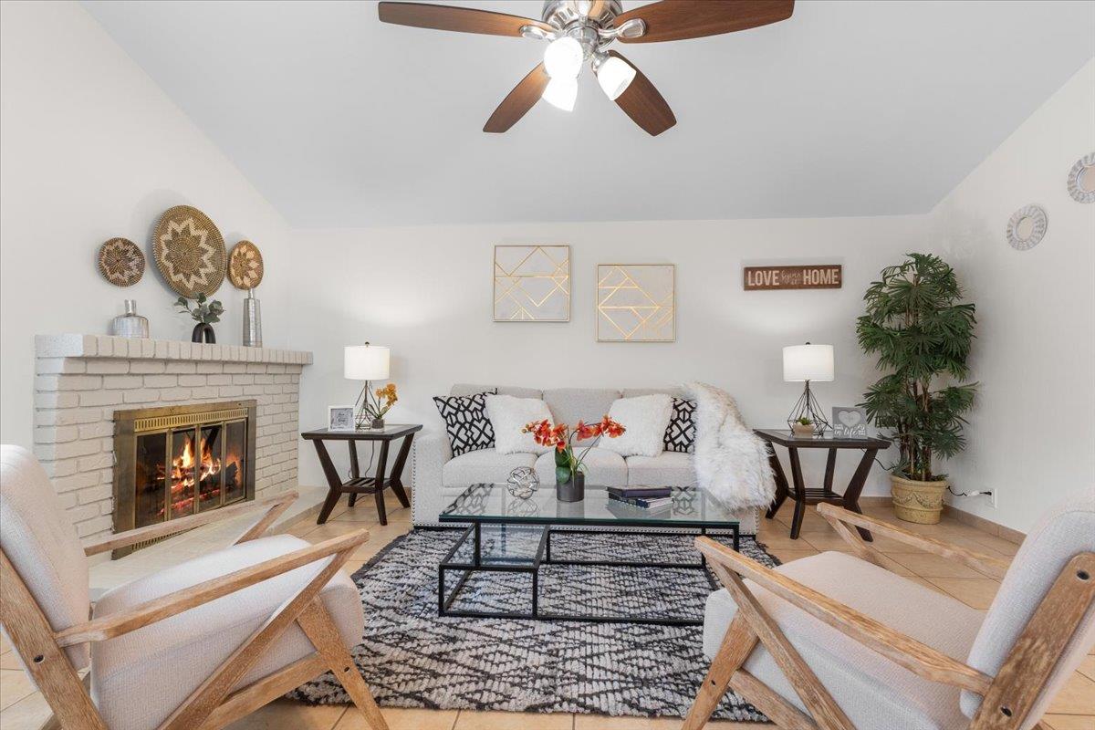 Detail Gallery Image 11 of 44 For 1503 Willowhaven Ct, San Jose,  CA 95126 - 3 Beds | 2 Baths