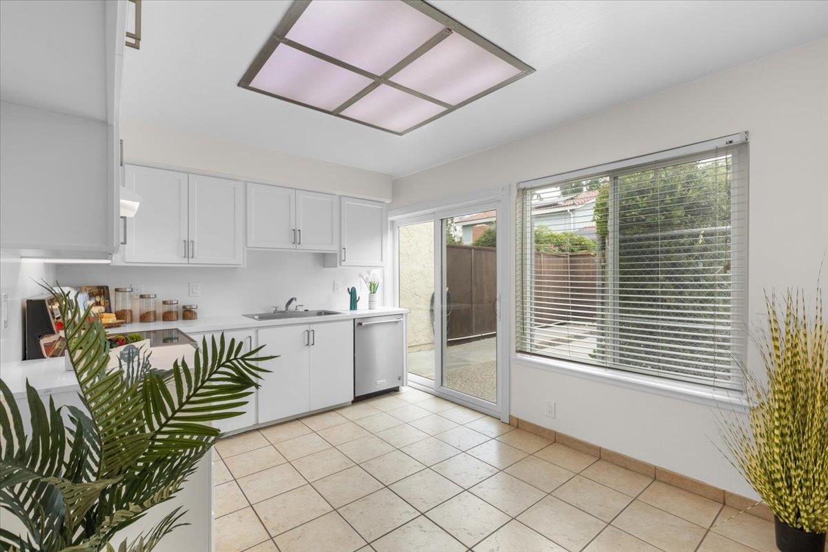 Detail Gallery Image 16 of 44 For 1503 Willowhaven Ct, San Jose,  CA 95126 - 3 Beds | 2 Baths