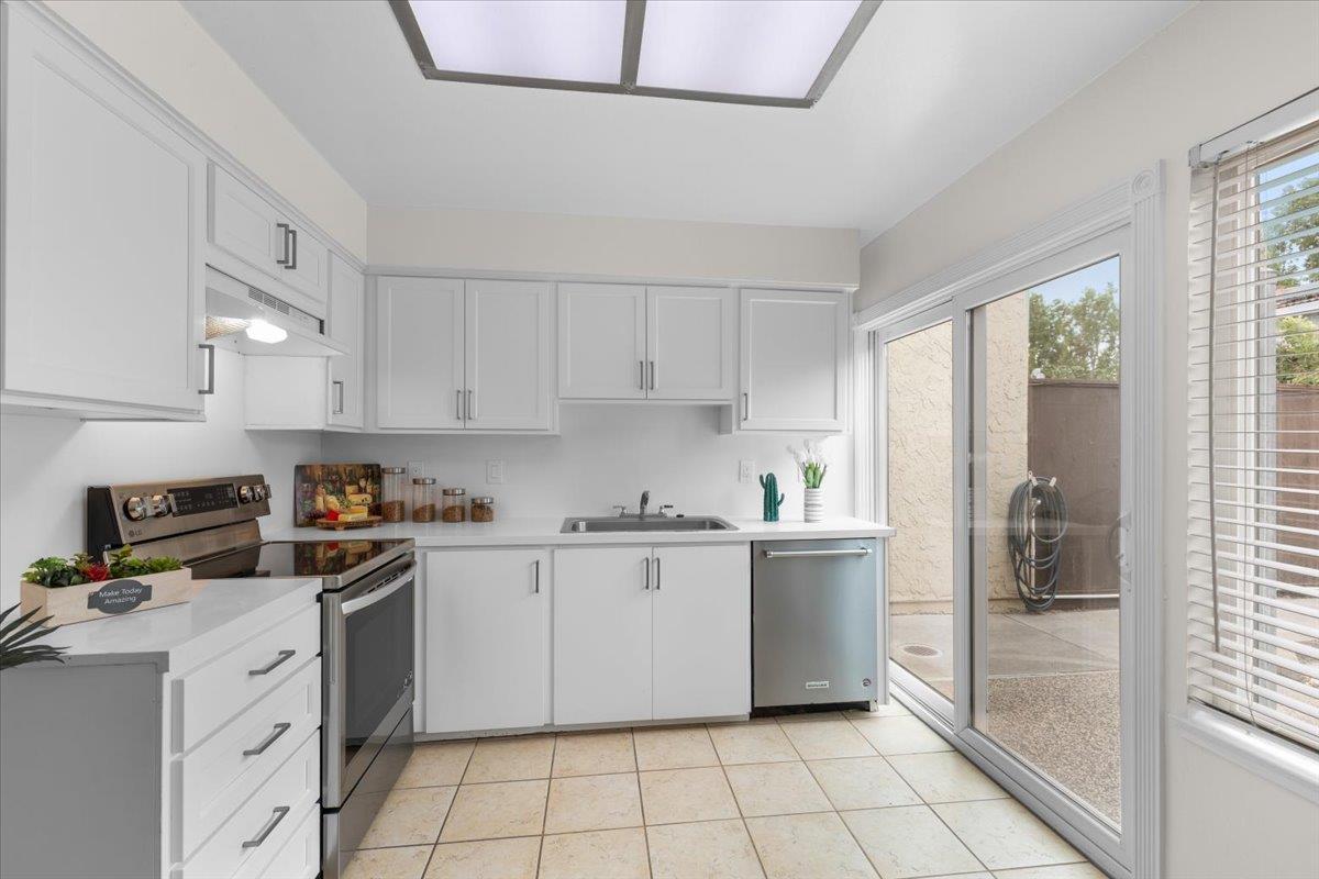 Detail Gallery Image 17 of 44 For 1503 Willowhaven Ct, San Jose,  CA 95126 - 3 Beds | 2 Baths