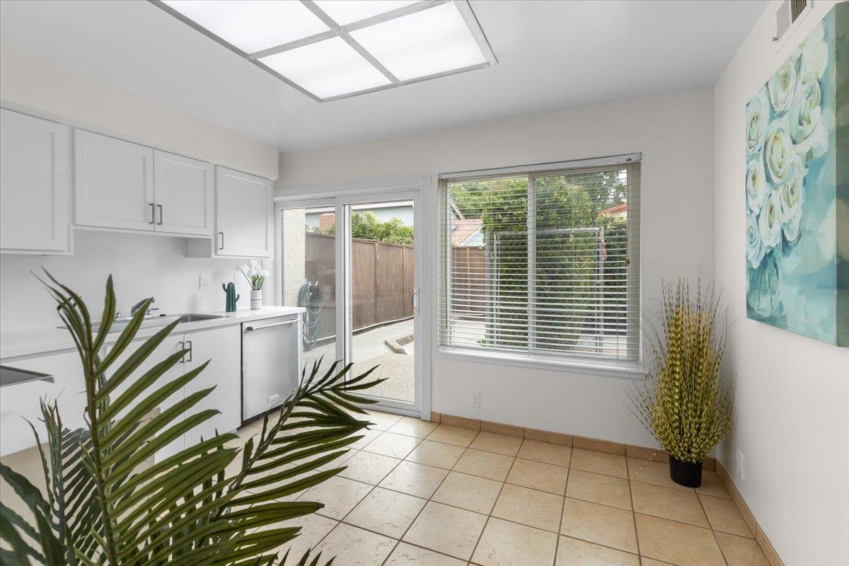 Detail Gallery Image 18 of 44 For 1503 Willowhaven Ct, San Jose,  CA 95126 - 3 Beds | 2 Baths