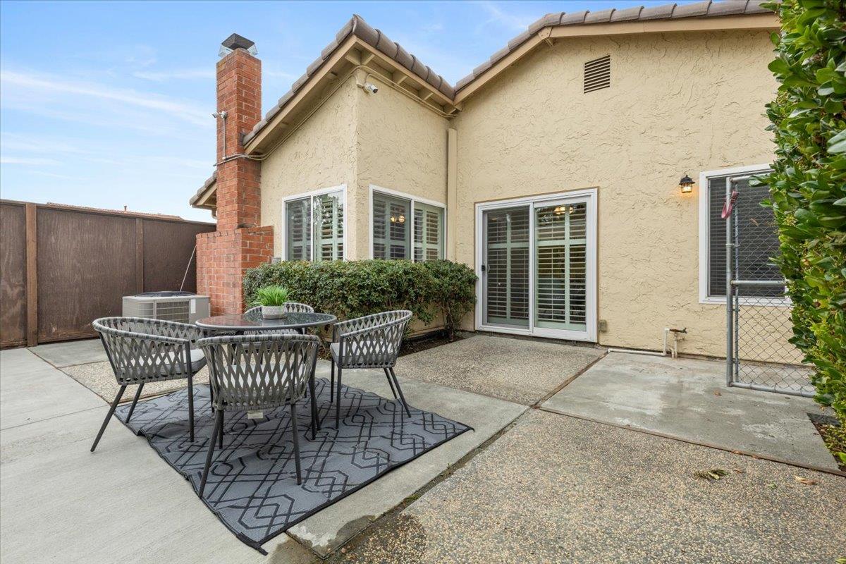 Detail Gallery Image 38 of 44 For 1503 Willowhaven Ct, San Jose,  CA 95126 - 3 Beds | 2 Baths