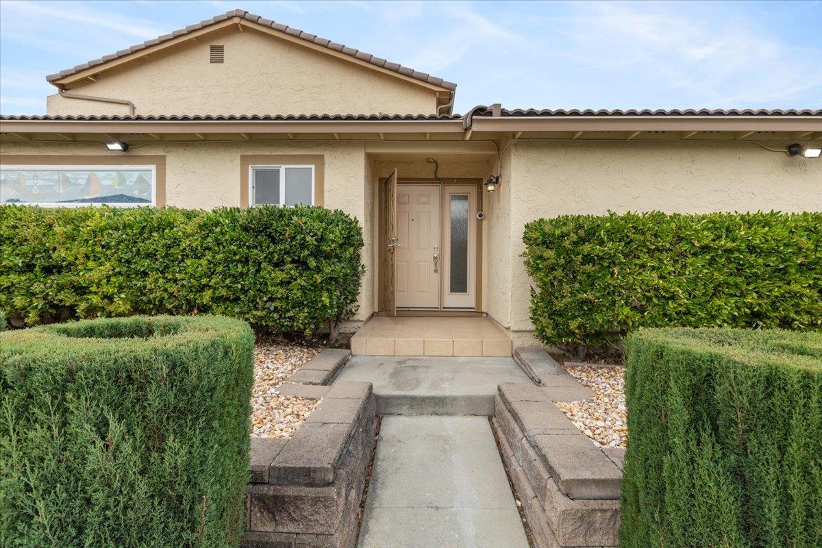 Detail Gallery Image 6 of 44 For 1503 Willowhaven Ct, San Jose,  CA 95126 - 3 Beds | 2 Baths