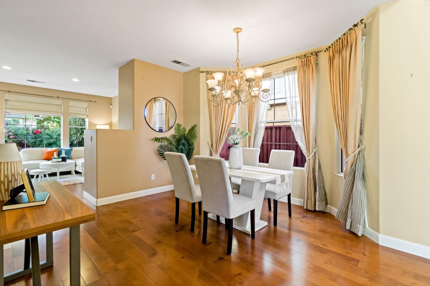 Detail Gallery Image 13 of 59 For 3422 Glenprosen Ct, San Jose,  CA 95148 - 4 Beds | 2/1 Baths