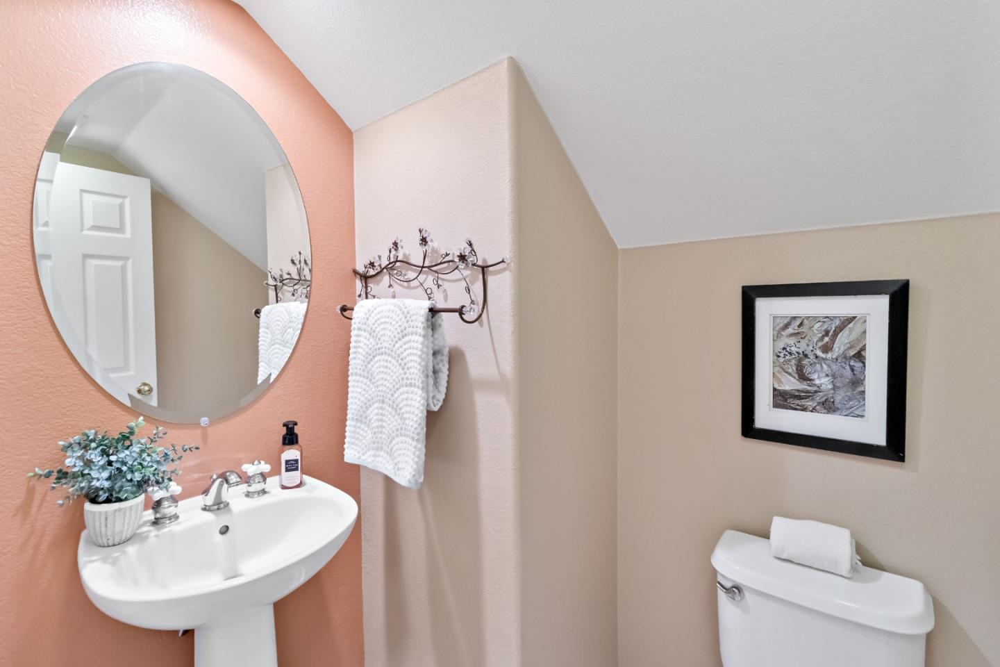 Detail Gallery Image 20 of 59 For 3422 Glenprosen Ct, San Jose,  CA 95148 - 4 Beds | 2/1 Baths
