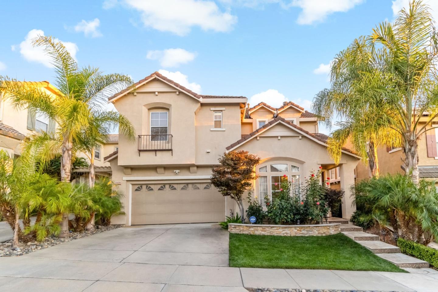 Detail Gallery Image 4 of 59 For 3422 Glenprosen Ct, San Jose,  CA 95148 - 4 Beds | 2/1 Baths