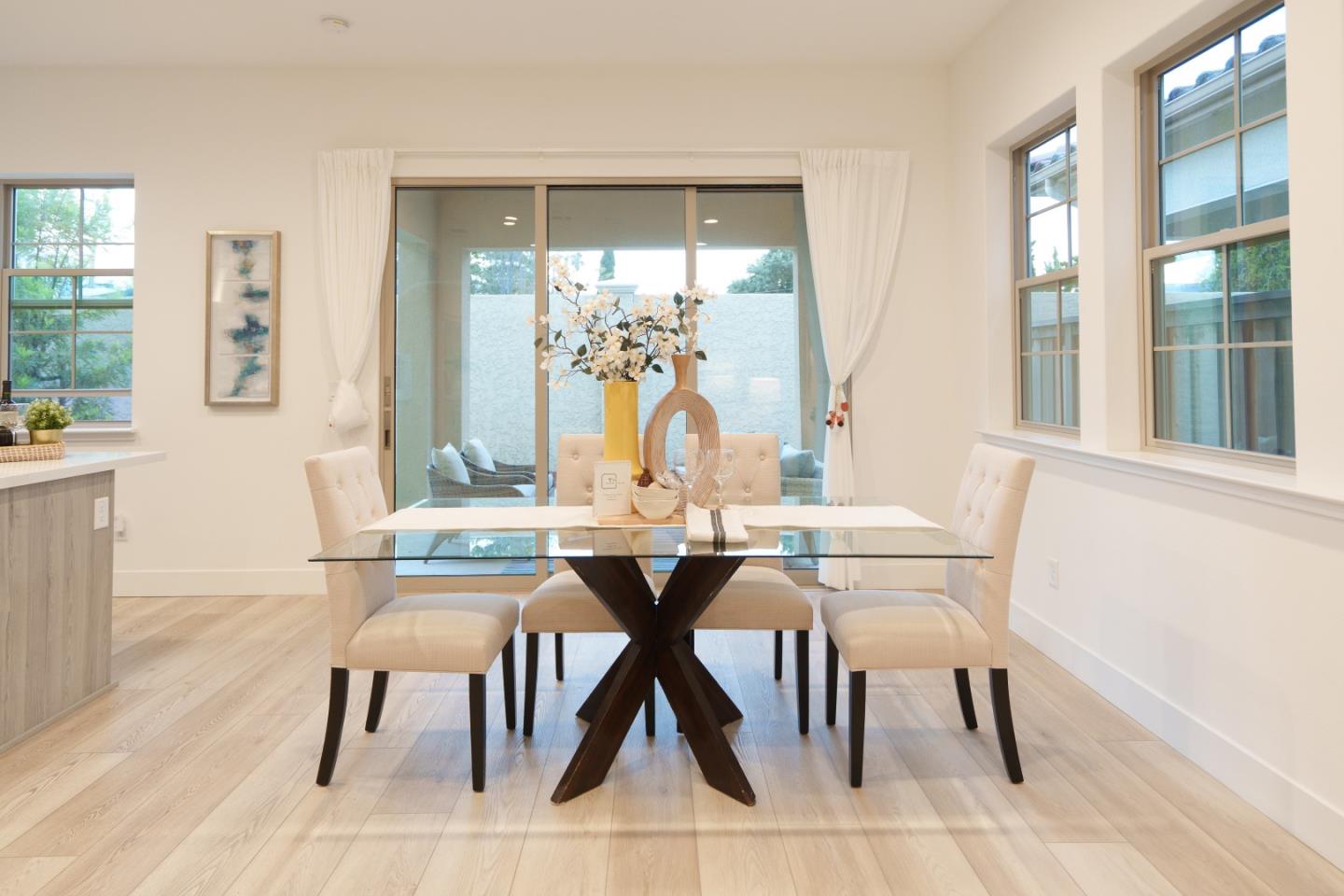 Detail Gallery Image 11 of 53 For 314 Harcot Ter, Sunnyvale,  CA 94085 - 3 Beds | 2/1 Baths