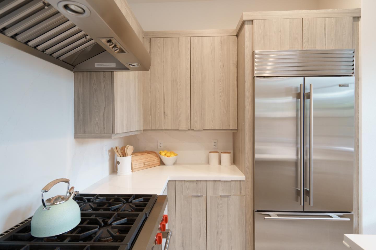 Detail Gallery Image 16 of 53 For 314 Harcot Ter, Sunnyvale,  CA 94085 - 3 Beds | 2/1 Baths