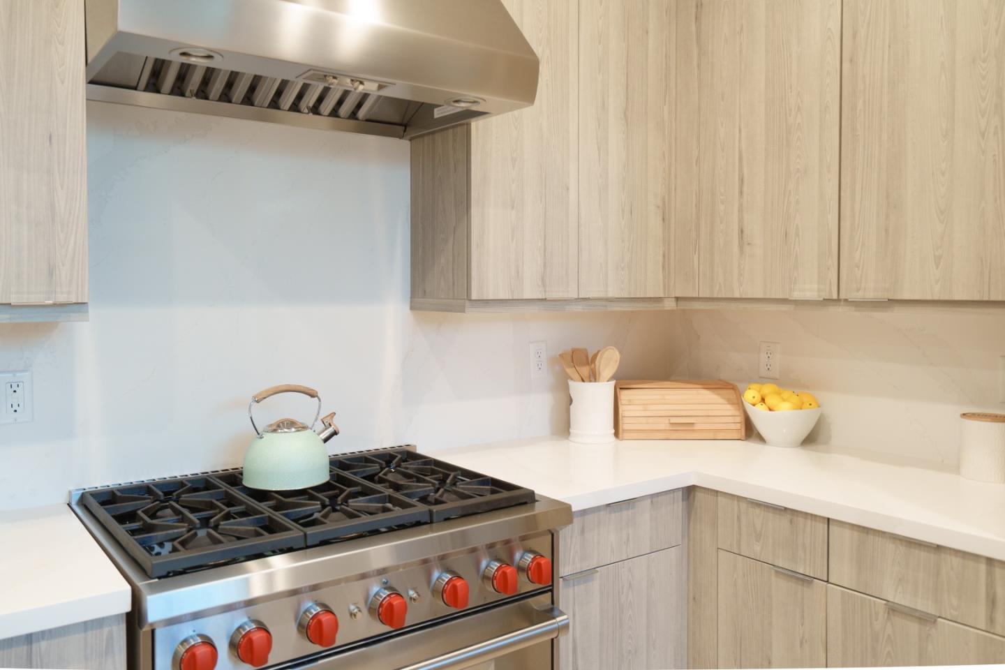 Detail Gallery Image 17 of 53 For 314 Harcot Ter, Sunnyvale,  CA 94085 - 3 Beds | 2/1 Baths