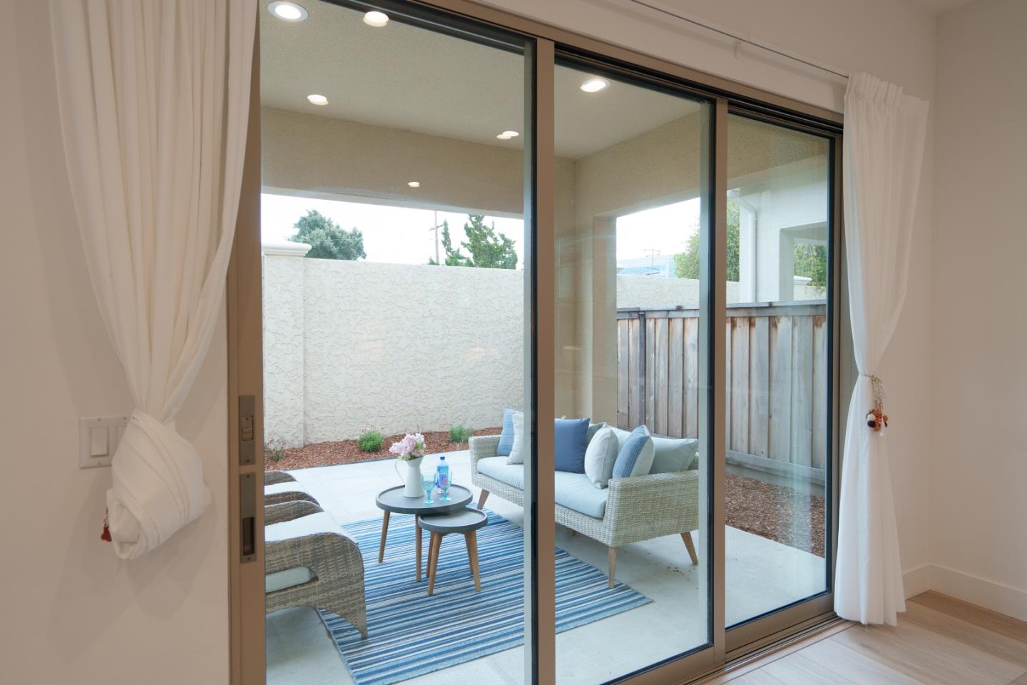 Detail Gallery Image 21 of 53 For 314 Harcot Ter, Sunnyvale,  CA 94085 - 3 Beds | 2/1 Baths