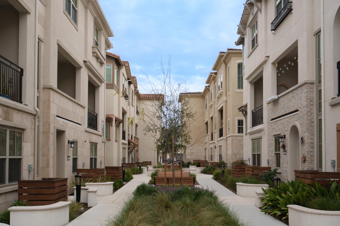 Detail Gallery Image 50 of 53 For 314 Harcot Ter, Sunnyvale,  CA 94085 - 3 Beds | 2/1 Baths