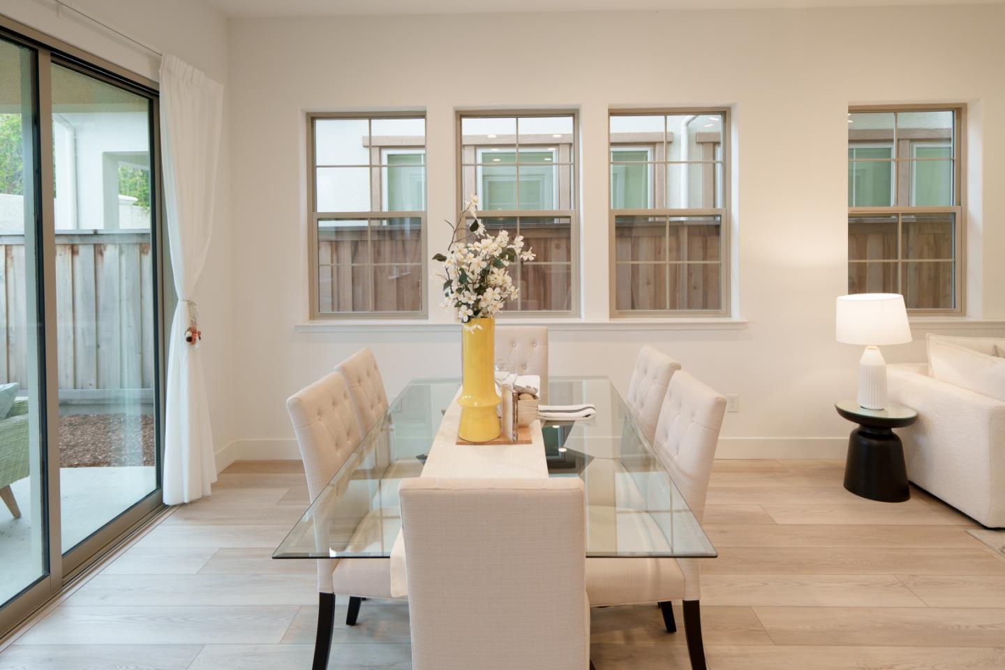 Detail Gallery Image 7 of 53 For 314 Harcot Ter, Sunnyvale,  CA 94085 - 3 Beds | 2/1 Baths