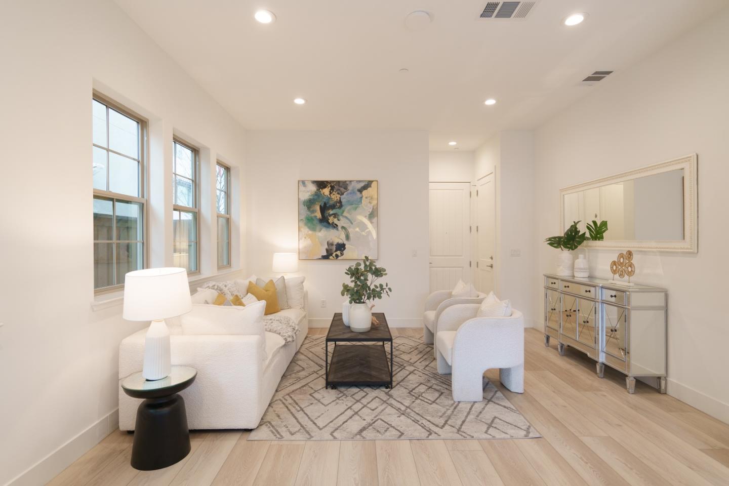 Detail Gallery Image 8 of 53 For 314 Harcot Ter, Sunnyvale,  CA 94085 - 3 Beds | 2/1 Baths