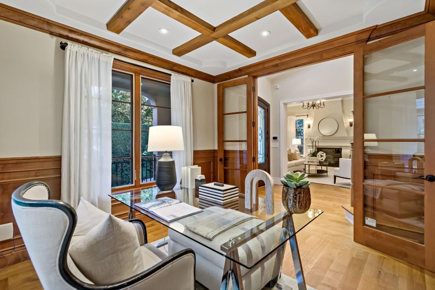 Detail Gallery Image 10 of 41 For 627 Tennyson Ave, Palo Alto,  CA 94301 - 6 Beds | 6/1 Baths